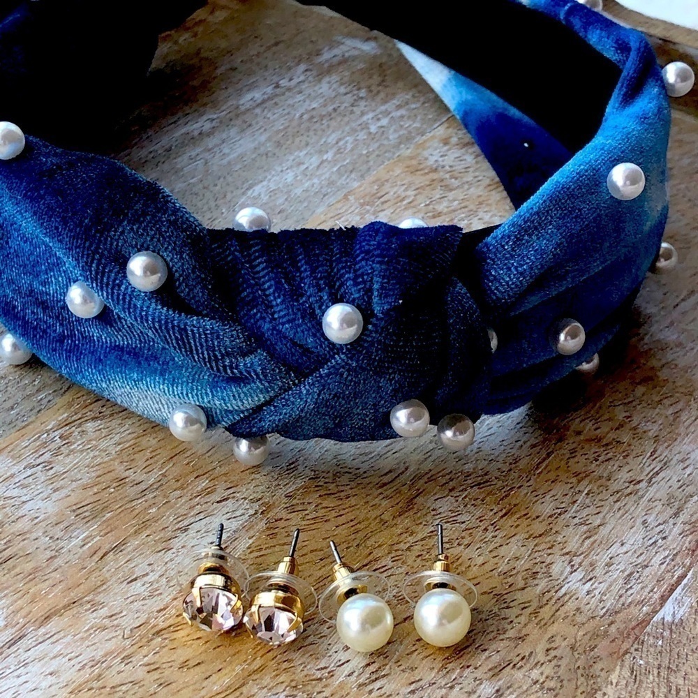 tie dye headband and earrings